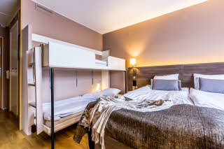 Photo by: Karl Gabor Room Family